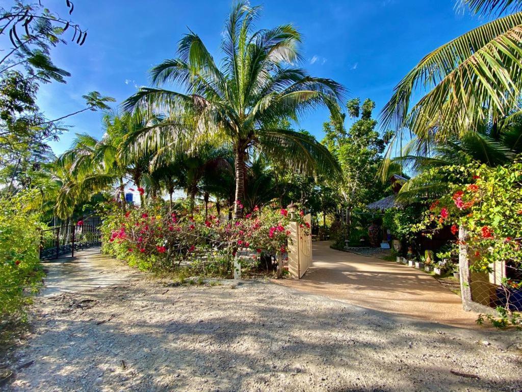סאן ג'ואן Tahanan Resort מראה חיצוני תמונה